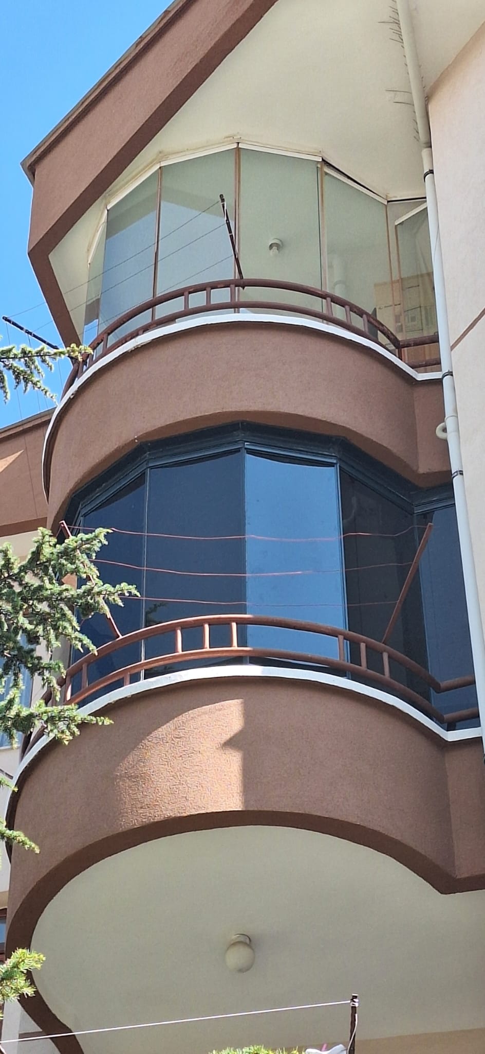 Bombeli Cam Balkon